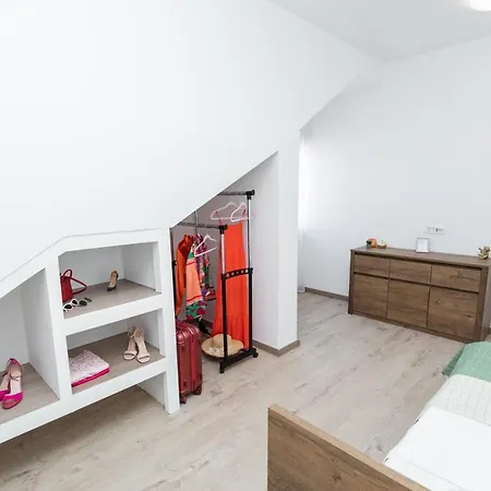 Apartments Suzy Sibenik Exterior photo